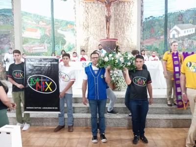 FiÃ©is lotaram o SantuÃ¡rio de Laranjeiras do Sul na abertura das Novenas de Nossa Senhora Aparecida
